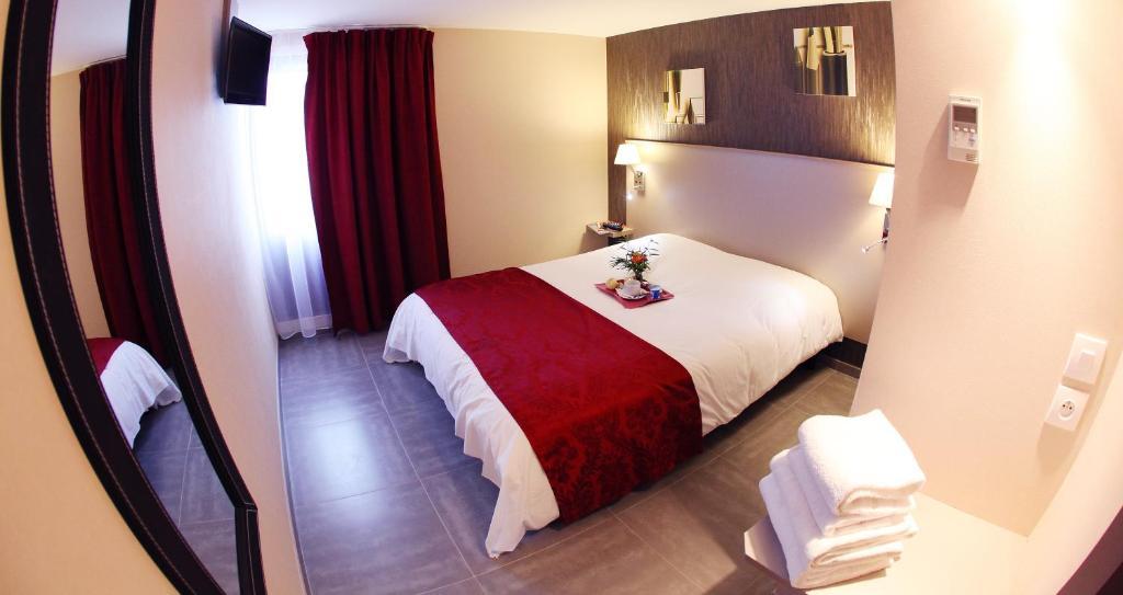 Hotel Le Coudon La Farlede Номер фото