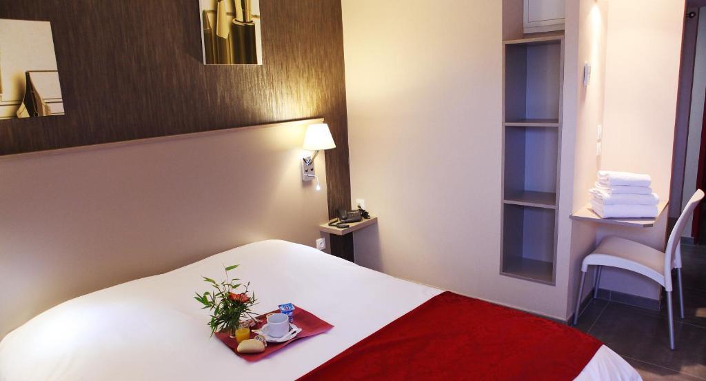 Hotel Le Coudon La Farlede Номер фото