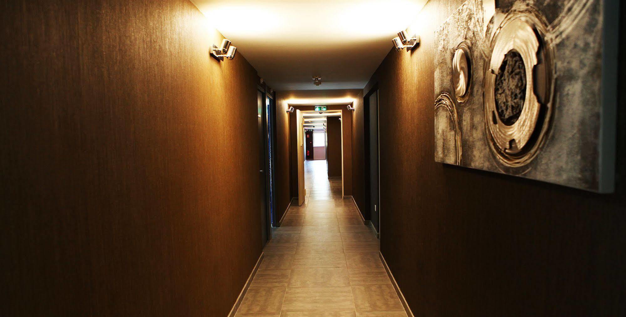 Hotel Le Coudon La Farlede Экстерьер фото